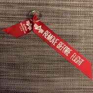 【ALPHA INDUSTRIES】REMOVE BEFORE FLIGHT專用 暗紅色紅飄帶 鑰匙圈 預購