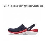 Flash Sale สไตล์เดียวกันสำหรับบุรุษและสตรี รองเท้าแตะกีฬา Crocs LiteRide dark blue red206708-4CC