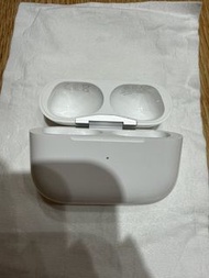 Apple AirPods Pro 充電盒