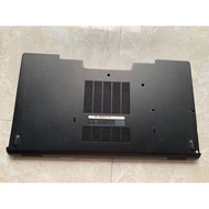 Side E of Dell latitude 6540 laptop disassembled