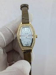 ĐỒNG HỒ NỮ VALENTINO NHẬT SIZE 22*36 MÁY PIN MỚI 99%