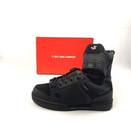 DVS CELSIUS Skate Shoes - Black/Black