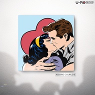 U-RO DECOR รุ่น KISSING COUPLE-B ภาพพิมพ์ ขนาด 70 x 70 ซม. ยูโรเดคคอร์ ภาพแต่งบ้าน รูปภาพติดผนัง รูป