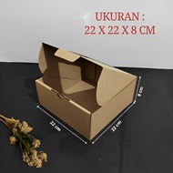 (10 Pcs) Cardboard Box Cake Box Hampers 22 cm x 22 cm x 8 cm glass