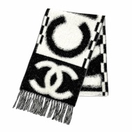 成色極佳 △CHANEL AAA478 羊絨真絲可可標誌流蘇圍巾 白色黑色 義大利製造 女士
