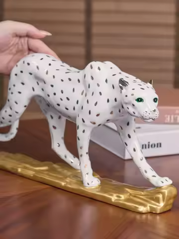 Leopard Simulated Animal Sculpture Ceramic Handicraft Cheetah Jaguar Golden Leopard Home Decoration 