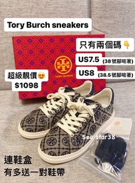 ✅香港現貨❤️最後一對 US8 ❤️深藍色終於有減價啦😍😍😍😍好難買！ 超靚價 $1098 連鞋盒  ❤️Tory Burch Women Howell Monogram Court Low Lace