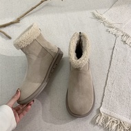 รองเท้าบูทเฟลซ Uggs อบอุ่น