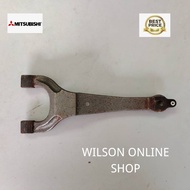 Mitsubishi Canter FE639,FE638,FE637 Clutch Shift/Release Fork