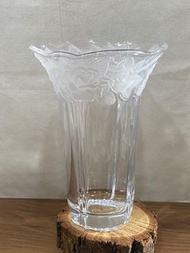 #24年中慶 日本 🇯🇵 SOGA 水晶 玻璃 花瓶 花器 玫瑰花 浮雕 水晶玻璃 玻璃瓶 割花 玻璃藝術 crystal glass rose carving vase made in Japan glass art