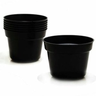 pot bunga / Pot plastik hitam 20