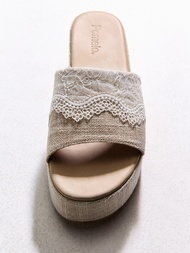 Pomelo. x Janesuda รองเท้าส้นเตารีดแต่งลูกไม้ / Pomelo. x Janesuda Lace Wedges