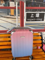 款靚盡在fashiontrade：100% 出口日本Smartbird 20 吋登機行李箱