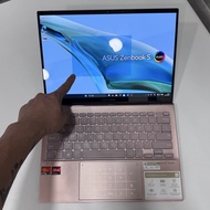 Asus zenbook S 13吋 OLED Touch 屏幕 玫瑰金 AMD R7 16+1TBSSD  香港港行完美靚機靚電池鋪頭開單保障全原裝正品可以放心使用放心購買可以放心使用無維修過無任何