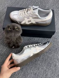 Onitsuka Tiger 鬼塚虎 Tokuten 經典T字德訓鞋 平底鞋 銀色 男女同款Onitsuka Tiger 鬼塚虎 Tokuten 經典T字德訓鞋 平底鞋 銀色 男女同款