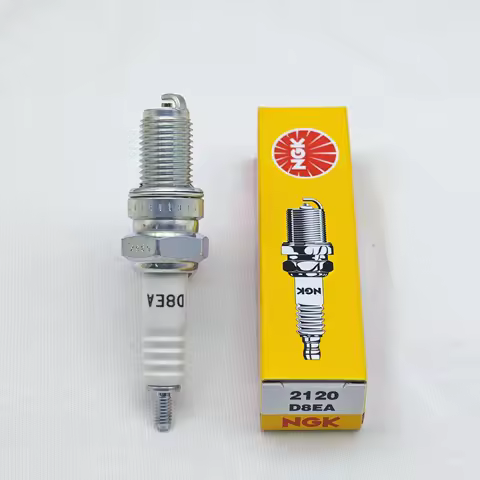 1pcs Original NGK Spark Plug D8EA #2120 For Zongshen Qianjiang Longxin Lifan 125, 150, 200 three whe