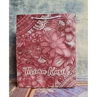 COD !!! 100 PCS TAS KERTAS / TAS SOUVENIR / PAPRBAG MOTIF BATIK UKURAN 21 × 17 × 5 JAWI