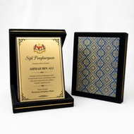 Songket Plaque Award Box Velvet Custom Plaque Kayu Kotak Songket Premium Hadiah Custom Design