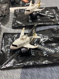 絕版（台灣限定）香港現貨7-11精品咖啡x星宇航空 A350-1000飛機模型鑰匙圈+飛機杯塞