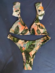 SHEIN Ruffle Tropical Bikinis
