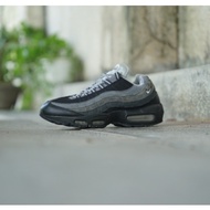 [2hand] Nike AIRMAX 95 ESSENTIAL 749766-014 Genuine OLD SHOES