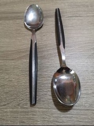 復古 1960 年代日本 Eldan 不銹鋼黑色模壓湯匙2枝.