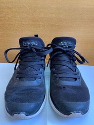 APL 黑色運動鞋Athletic Propulsion Labs