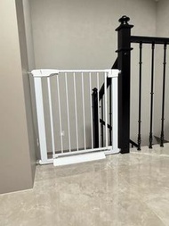 兒童安全圍欄