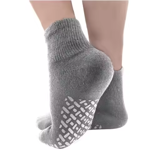 Anti-Slip Gripped Hospital Socks - Extra Wide Diabetic Socks for Men Women Swollen Feet Breathable N