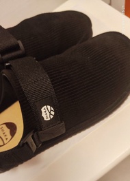 SHAKA 黑色燈芯絨拖鞋 Sandals