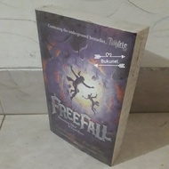 Freefall - Roderick Gordon dan Brian Williams