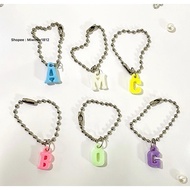 GANTUNGAN Bag Hanger Keychain Letter Hanger Letter Keychain Bagcharm Keychain Keychain (RANDOM Color