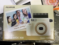 全新Fujifilm Instax Wide 300 奶糖色Toffee即影即有相機