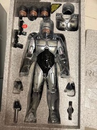 Hot Toys 1/6 ROBOCOP 合金 鐵甲威龍（MMS202-D04)