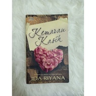 Novel Preloved Fajar Pakeer (Kemarau Kasih - Ida Riyana)