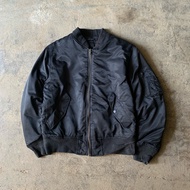 Uniqlo ma-1 bomber jacket
