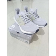 [US 6] Adidas Ultraboost 22W shoes size 37 1/ 3 1000% Original