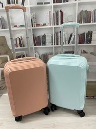 20吋登機行李箱旅行箱 20 inch lugguage for handcarry 22 x 35 x 55cm