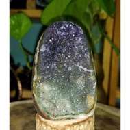 two tone rainbow amethyst / Amethyst geode / amethyst cave 紫晶镇 / 彩晶镇 / 紫晶洞 / amethyst cluster