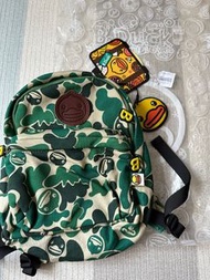 Backpack全新B.duck 軍綠背包 $200 原價$348