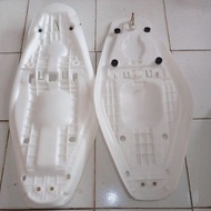 fiber jok motor xeon rc  mio m3 soul gt mio j vega zr mio mx / plastik jok / tulang jok / jok motor 