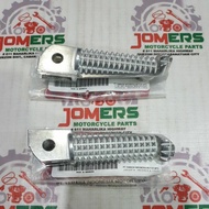 FR2 R3 V1-V2 MT03 R15 V4 FRONT FOOTREST LEFT / RIGHT 1WD-F7451 1WD-F7461