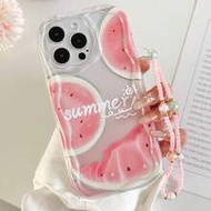 เคสโทรศัพท์กันกระแทกขอบหยักสีครีมลายแตงโมเงาพร้อมสร้อยข้อมือดอกไม้ลูกปัดทำมือ, ใช้ได้กับ IPhone 16/1