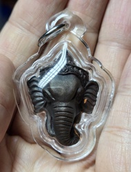 龍婆浸蘭 2546年。象神頭