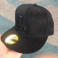 Closed cap fitted cap LA triple black high quality