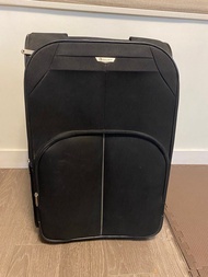 Delsey 24” suitcase 行李箱