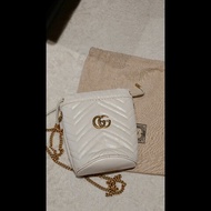 Gucci 斜背包 GG Marmont 系列 Mini 水桶包