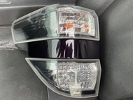 Toyota Vellfire 20系左尾燈