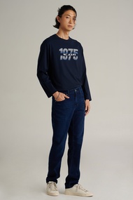 Mc JEANS กางเกงยีนส์ผู้ชาย ทรงกระบอกขาตรง (Straight) เอวกลาง MMIZ244 ผ้า 13 oz กระเป๋าเล็กแต่งป้ายทอ