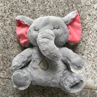 Glow Dream Cuddle Elephant:  Glow Dream Cuddle Gajah: Sahabat Peluk Menenangkan.